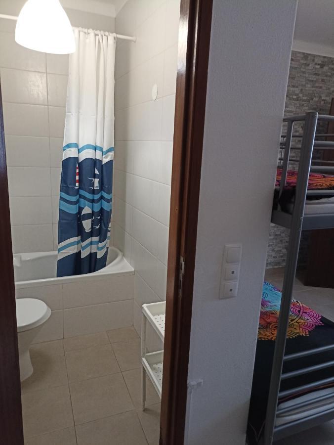Hostel Vilarade Portimao Bagian luar foto