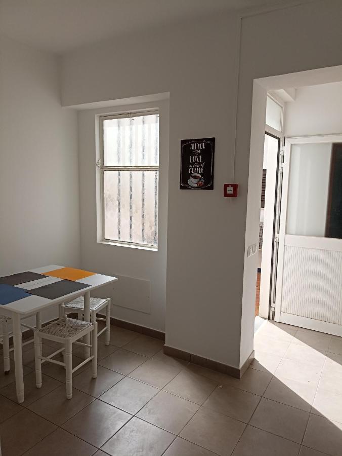 Hostel Vilarade Portimao Bagian luar foto